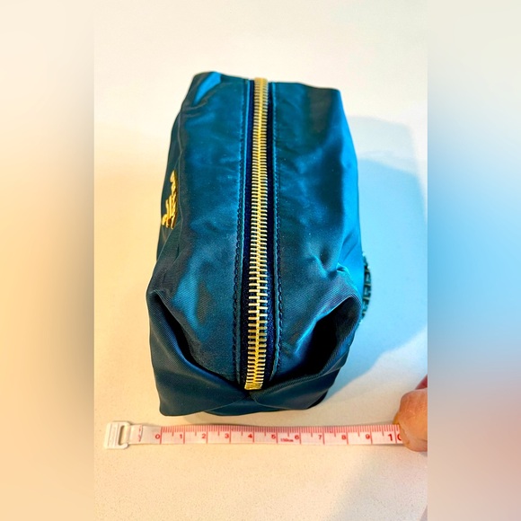 👝 PRADA Makeup Bag_Authentic 👝 - Picture 8 of 15